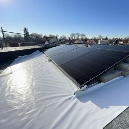 PYROFAB Sol White Brandschutzgewebe für PV-Anlagen Anwendungsbeispiel